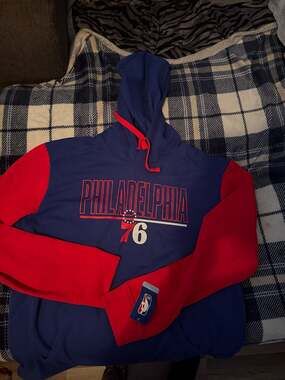 Philadelphia 76ers Logo Athletic Outline Colorblock Pullover Hoodie - Royal/Red